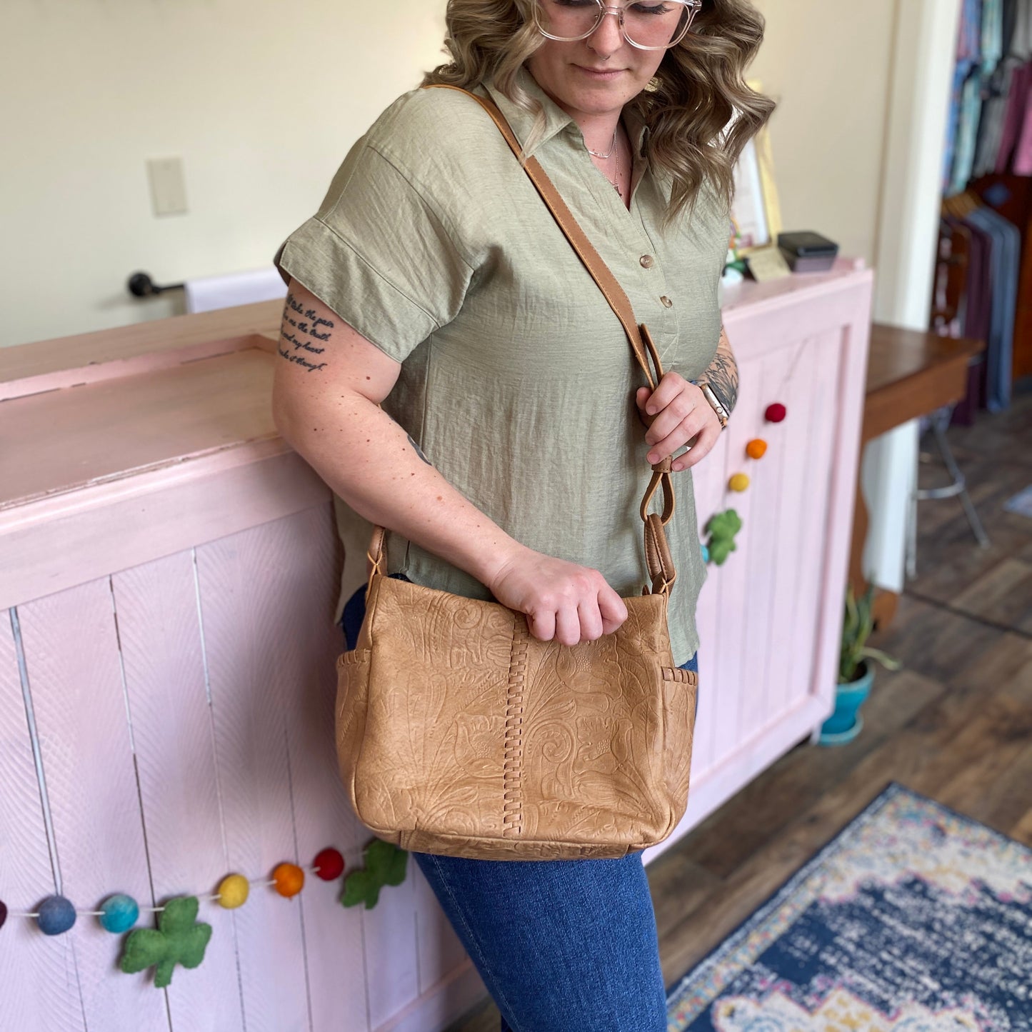 Sheila Crossbody in Saddle by HOBO
