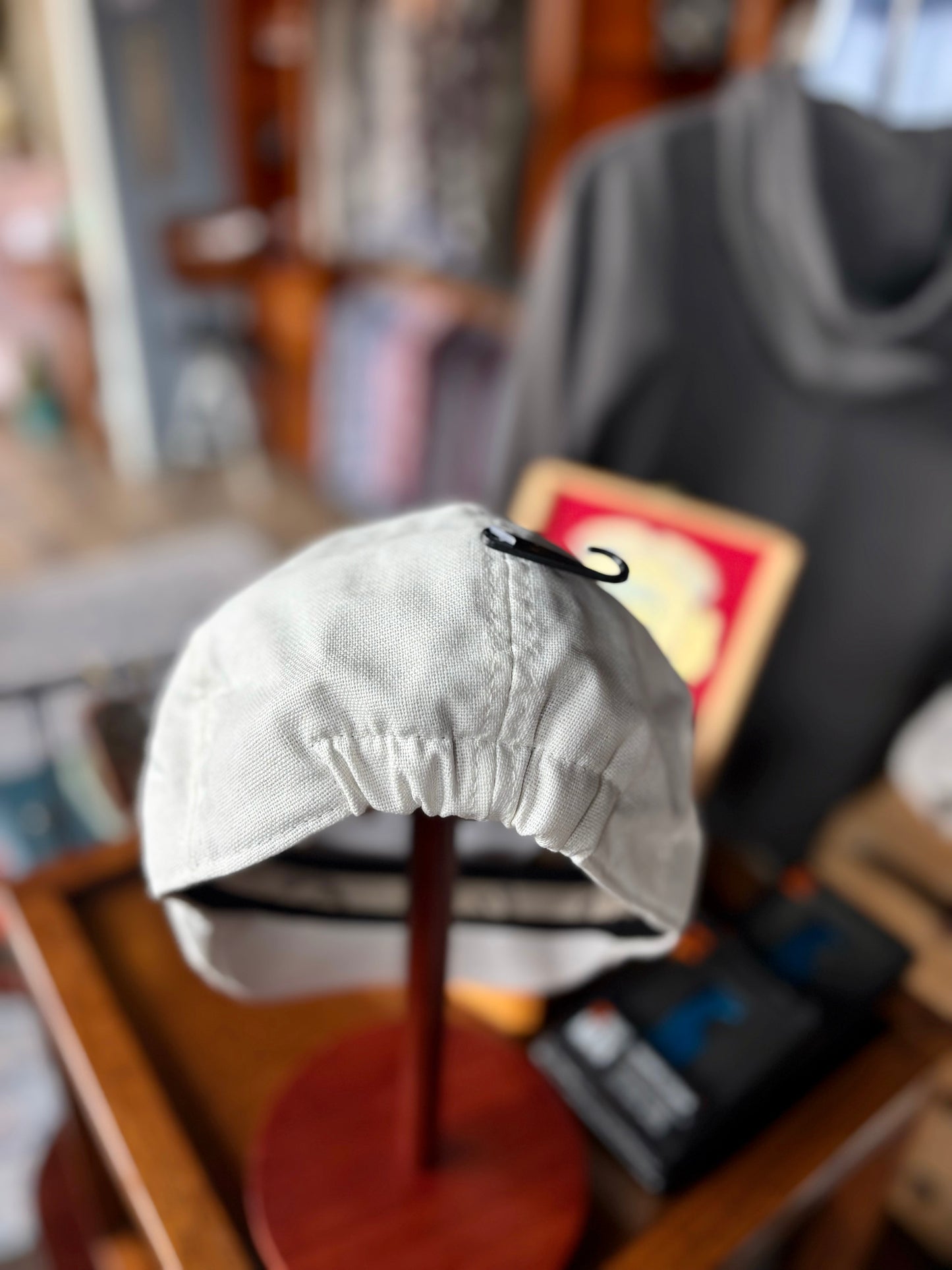 Duckbill Ivy Caps