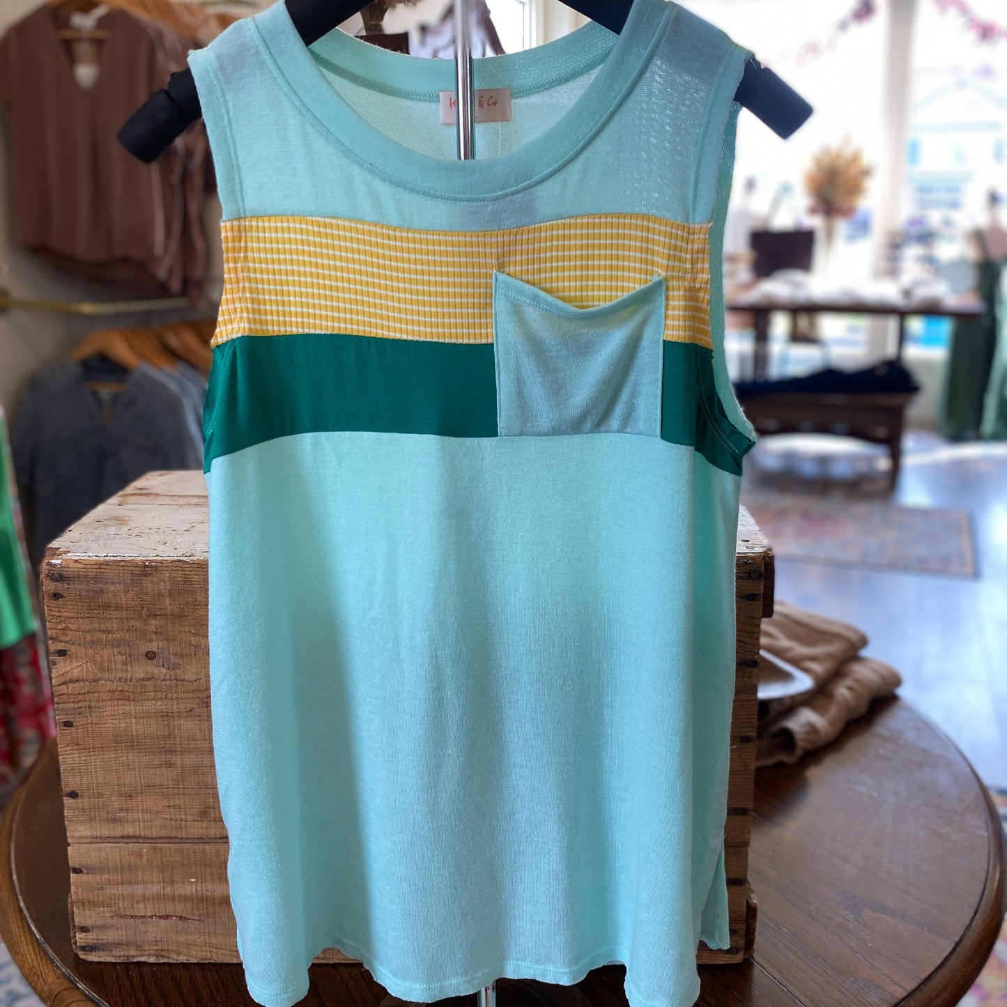 MINT COLOR BLOCK KNIT TOP