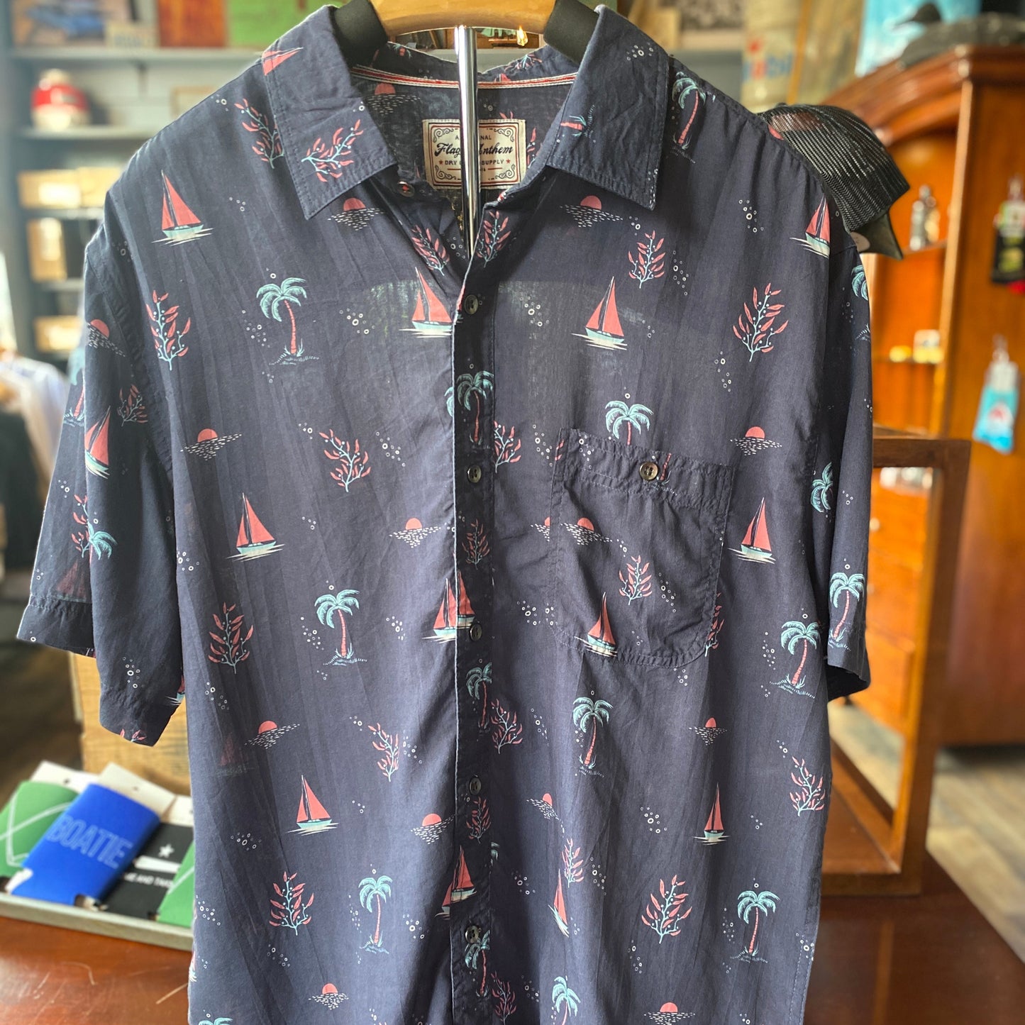 NAVY FINLEY SHORT SLEEVED SAILBOAT PRINT by FLAG & ANTHEM