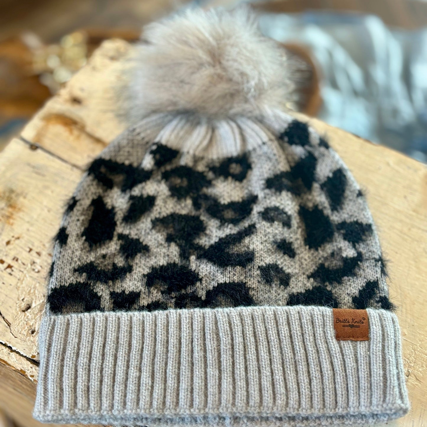 WOMENS LEOPARD WINTER POM POM HATS