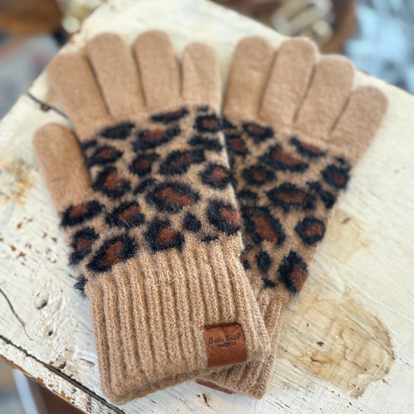 WOMENS LEOPARD WINTER GLOVES