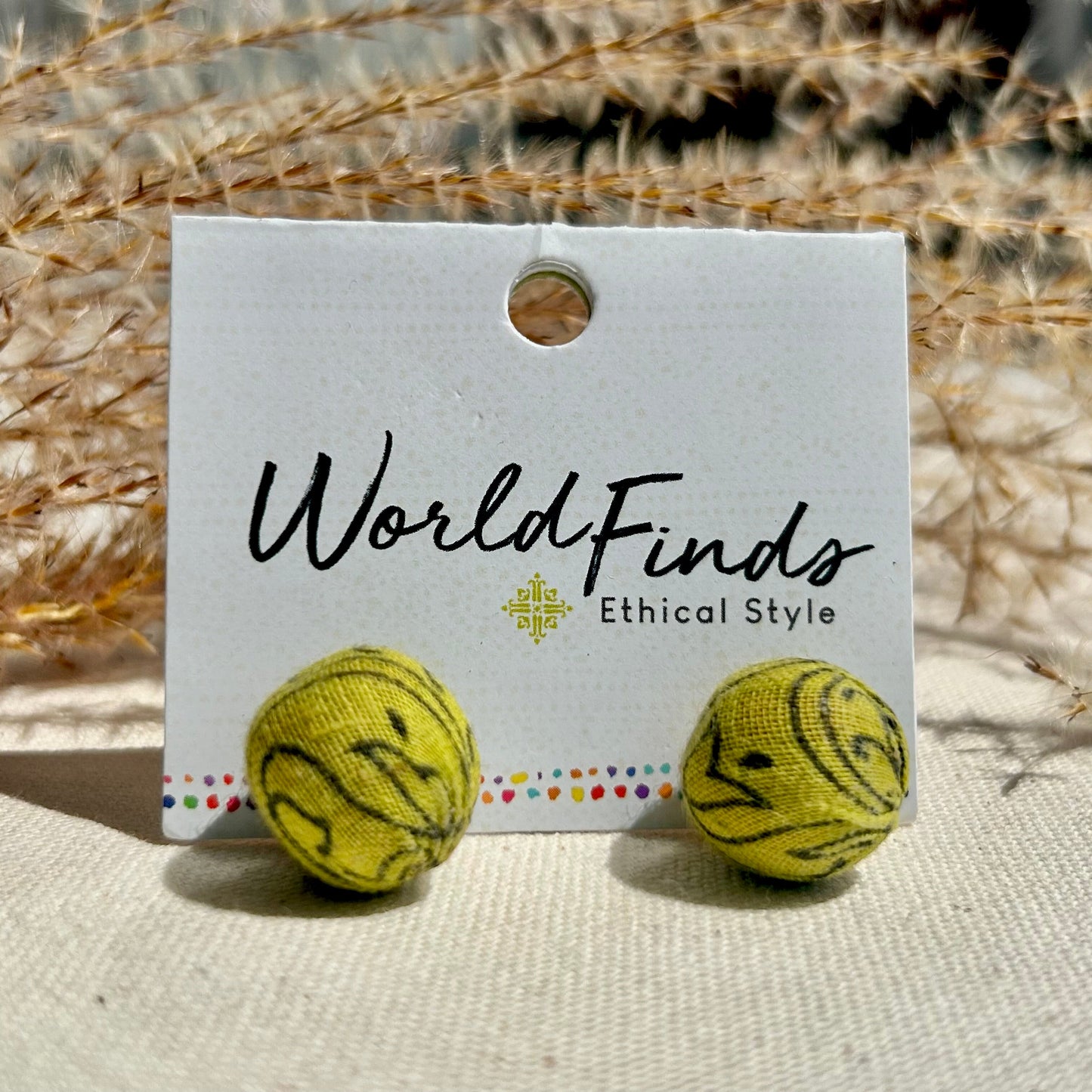 Kantha Betty Posts by World FInds