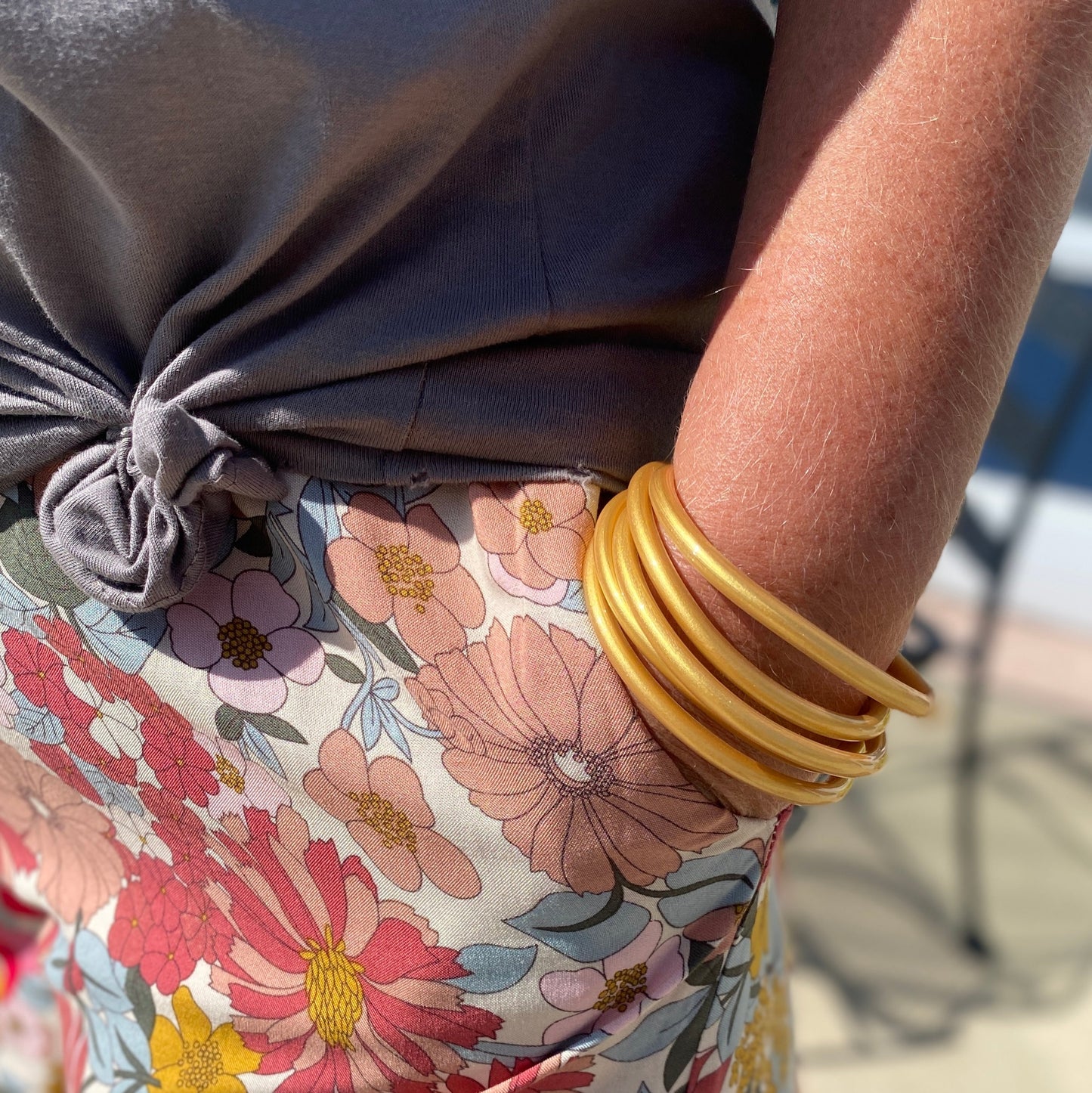 GOLD JELLY BANGLE BRACELETS