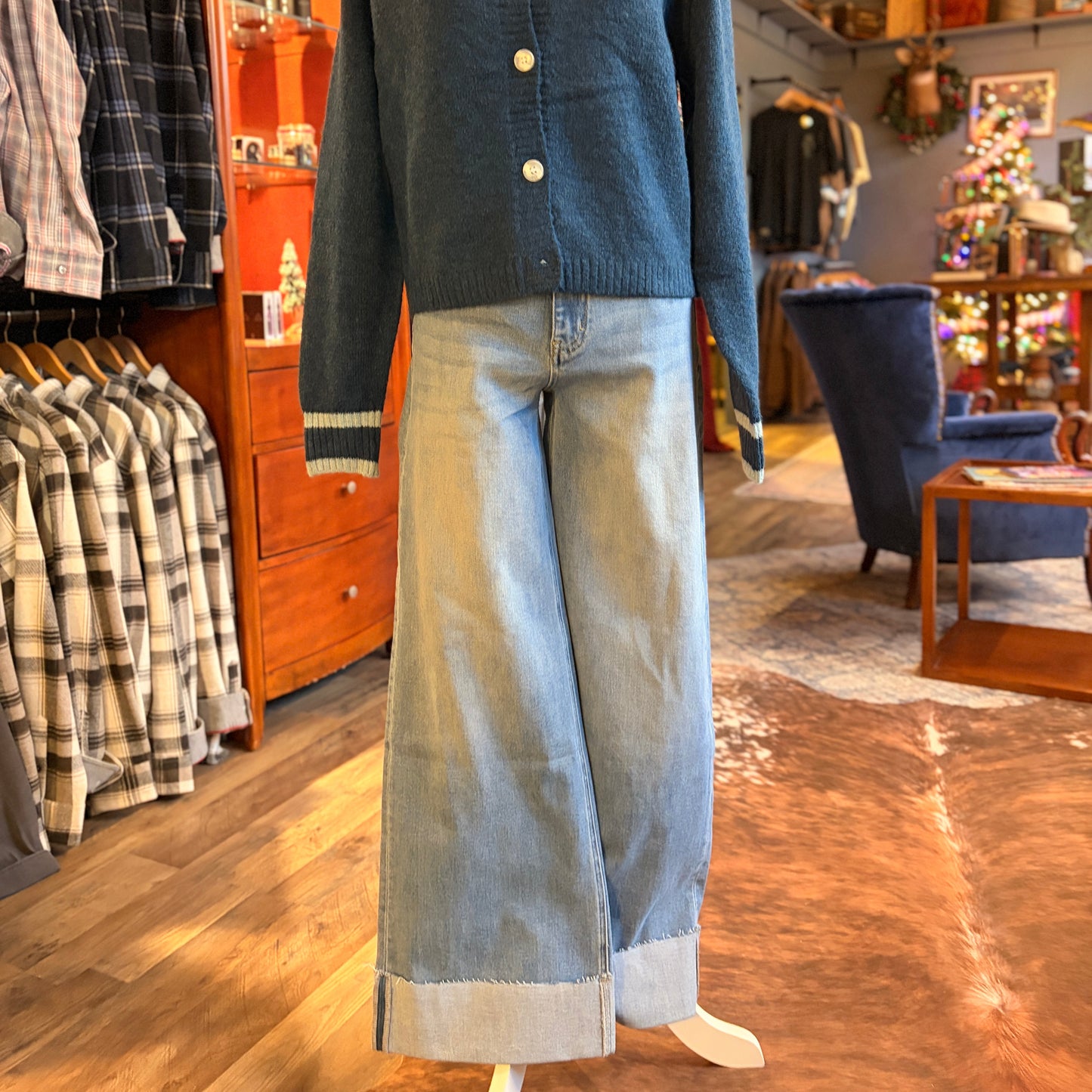 SOPHIE CUFFED HEM STRAIGHT JEANS