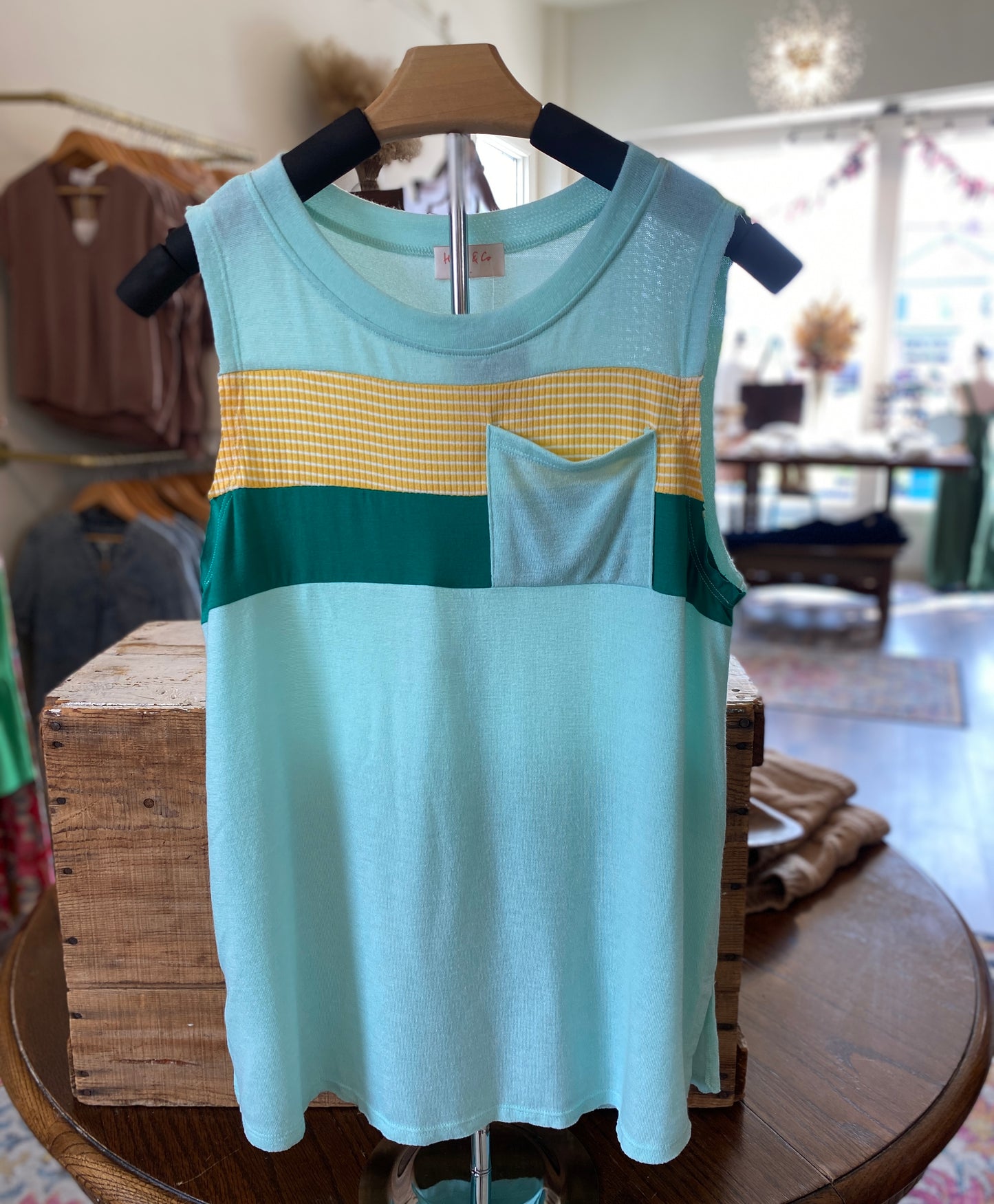 MINT COLOR BLOCK KNIT TOP