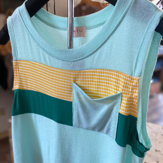 MINT COLOR BLOCK KNIT TOP