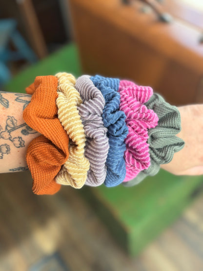 KNIT HAIR SCRUNCHIES